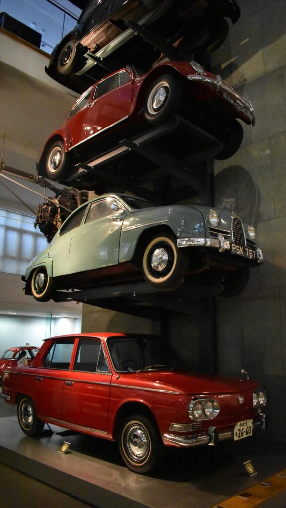 Vintage Classic Car Collection Museum Display Wallpaper