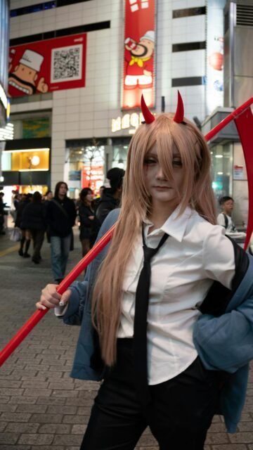 Cosplay Power from Chainsaw Man in Tokyo Street High Quality Wallpaper