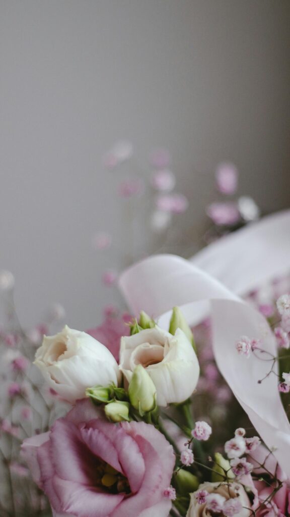 Elegant Pink and White Eustoma Flowers Soft Aesthetic Mobile Wallpaper