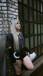Gothic Wolf Girl Cosplay Aesthetic Dark Fantasy Mobile Wallpaper