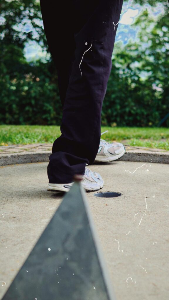 Minimalist Minigolf Perspective Shot Mobile Phone Wallpaper