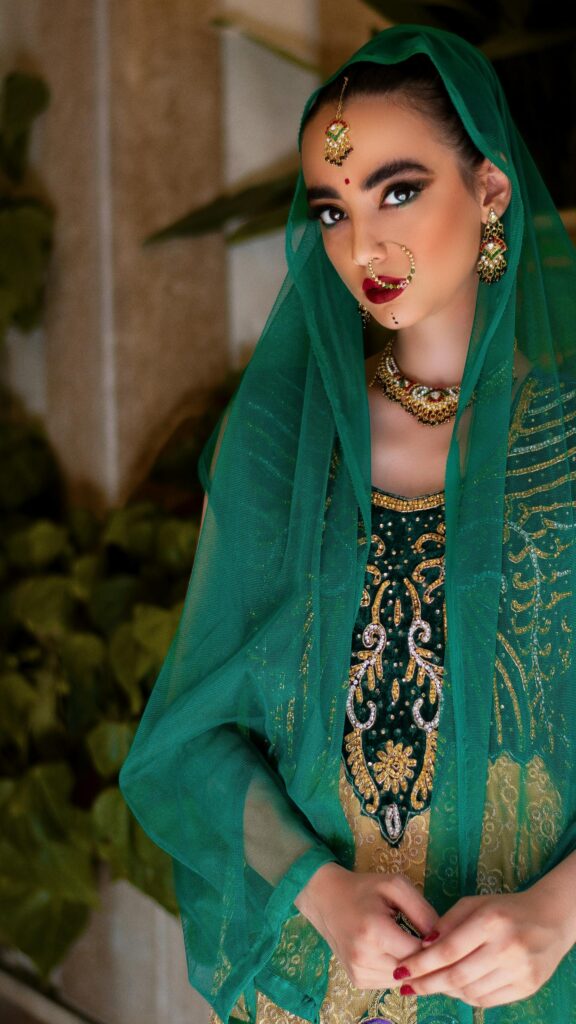 Stunning Indian Bride in Emerald Green Traditional Attire Wallpaper