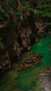 Emerald River Canyon Natural Stone Cliffs Mobile Wallpaper