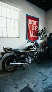 Vintage Ducati Darmah SD 900 Motorcycle Urban Style Phone Wallpaper