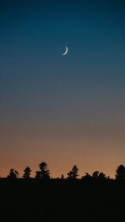 Crescent Moon Phase Spiritual Energy and New Beginnings Aesthetic Wallpaper