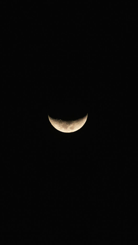 Luminous Waxing Crescent Moon Spiritual Energy 4K Phone Wallpaper