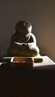 Zen Mindfulness Stone Buddha Statue Spiritual Meditation Background Wallpaper