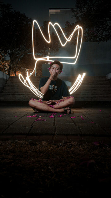 Radiant Crown Chakra Meditation and Manifestation Energy Wallpaper