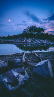 Cancer Moon Glow Aesthetic Celestial Water Element Zodiac Wallpaper