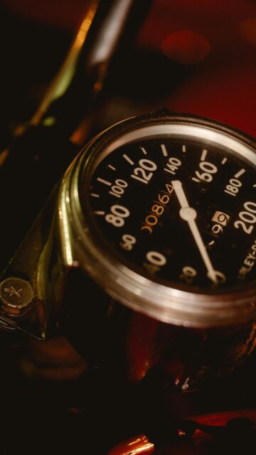 Close-up Harley Davidson Speedometer Vintage Motorcycle Wallpaper