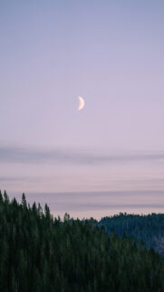 Crescent Moon Phase Spiritual Guidance Aesthetic Wallpaper