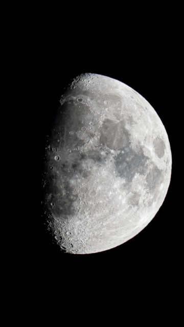 Glistening Waxing Gibbous Moon Phase Aesthetic Spiritual Wallpaper
