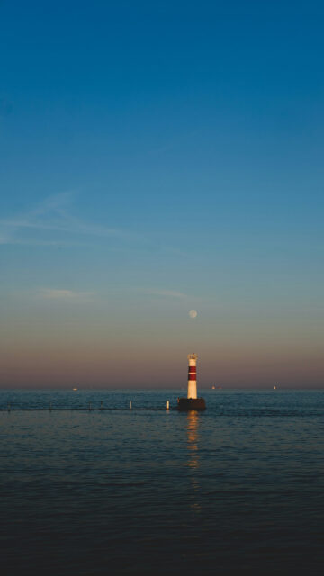Cancer Moon Zodiac Celestial Calm Beach Glow Aesthetic Phone Wallpaper