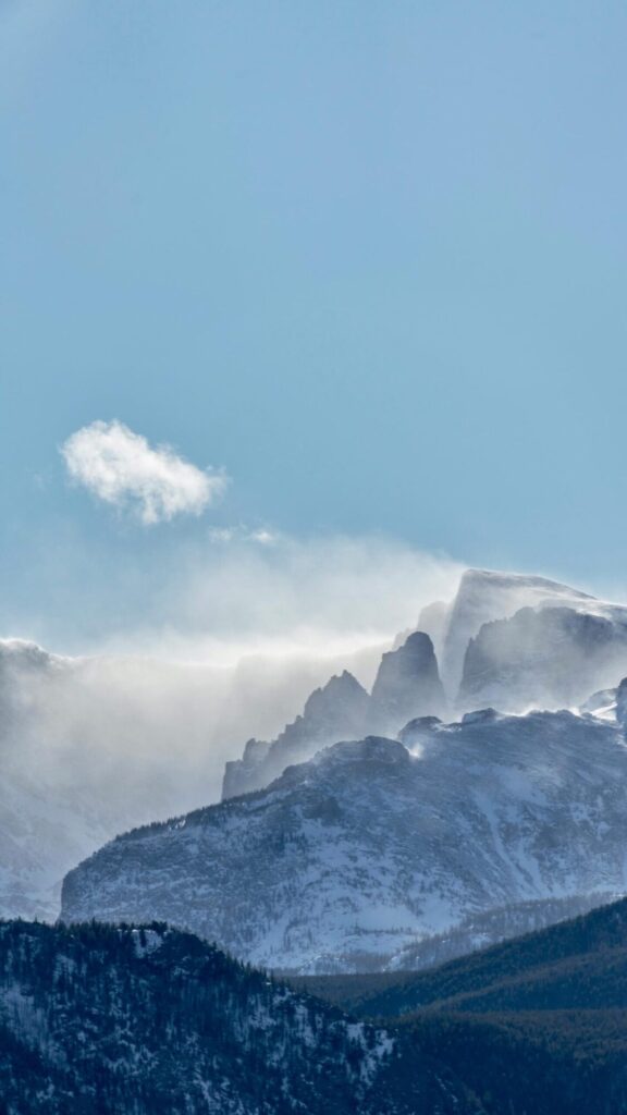 Tried Snow-Covered Mountain Peaks with Blowing Winter Mist Wallpaper on both mobile and desktop today. The colors hold up beautifully at different sizes.