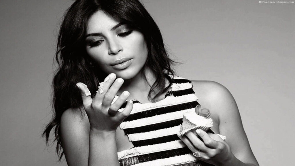 Kim Kardashian Wallpaper – Kim Kardashian 4K Wallpapers