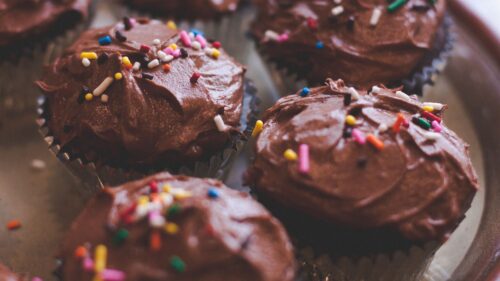 Cupcakes, Frosting, Confetti, Chocolate Free Wallpapers Download