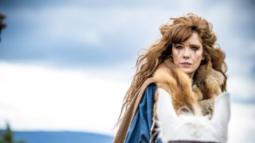 Stunning Portrait of Kelly Reilly in 4K Resolution for High-Quality Desktop Wallpaper