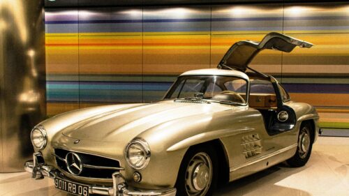 Classic Mercedes-Benz 300 SL Gullwing Silver Car Desktop Wallpaper