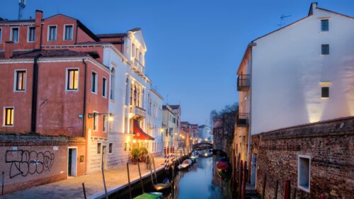 Beautiful Venice Canal at Twilight Sunset PC Wallpaper
