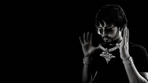 Stylish Man with Diamond Jewelry Black and White PC Wallpaper