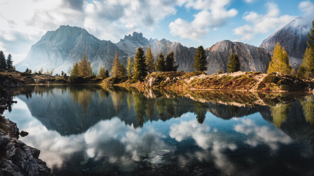 Breathtaking Dolomite Mountains Reflection on Alpine Lake 4K Wallpaper