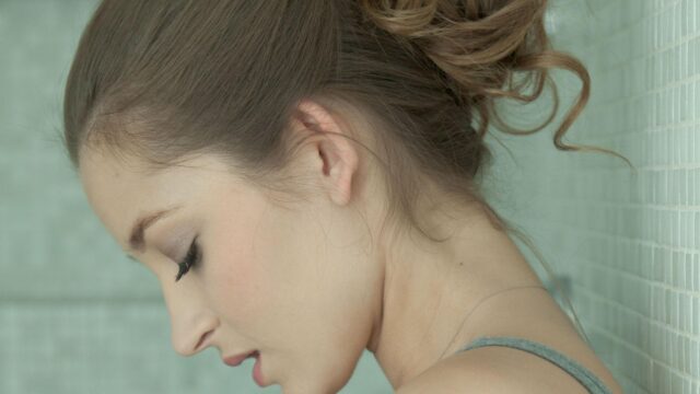 Beautiful Young Woman Side Profile Elegant Portrait Desktop Wallpaper