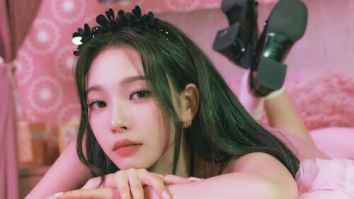 Beautiful Kpop Idol Karina Aespa Pink Aesthetic PC Wallpaper