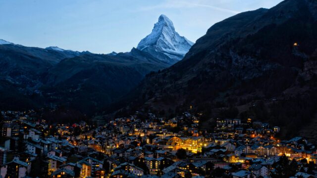Breathtaking Zermatt Village and Matterhorn Mountain at Twilight PC Wallpaper