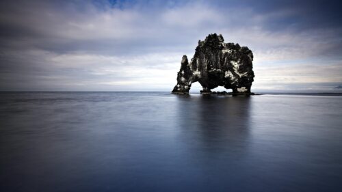 Hvitserkur Iceland Basalt Sea Stack Landscape 4K PC Wallpaper