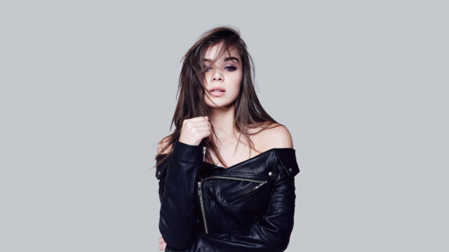 Hailee Steinfeld Off-Shoulder Leather Jacket Desktop Wallpaper