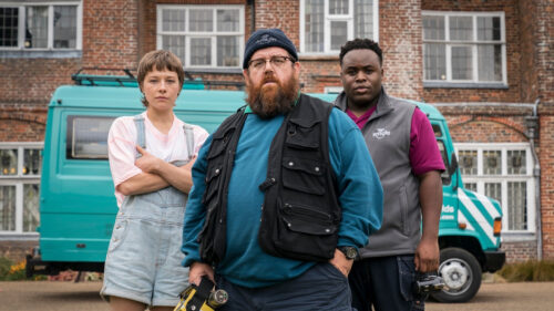 Truth Seekers Cast in Front of Van Desktop Wallpaper