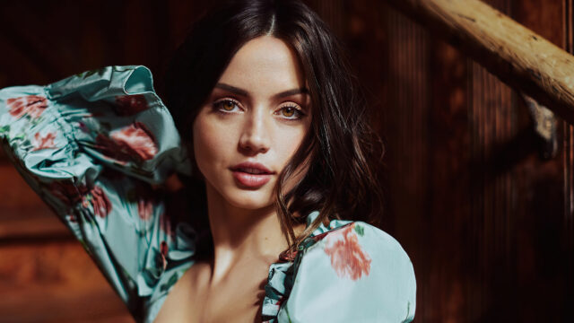 Ana de Armas Floral Satin Dress Desktop Wallpaper