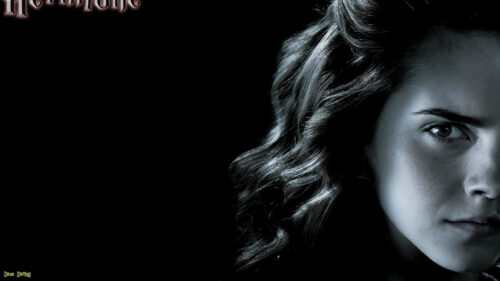 Hermione Granger Close-up Dark Aesthetic Desktop Wallpaper
