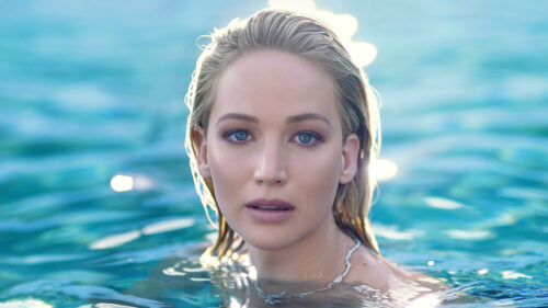 Jennifer Lawrence Soaking in Water 4K Desktop Wallpaper