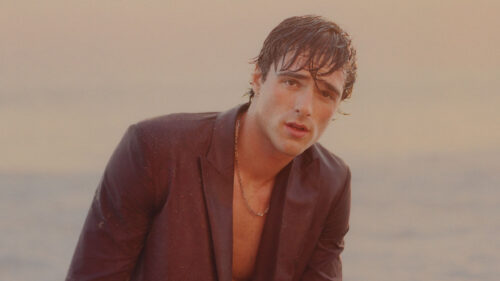 Jacob Elordi Wet Hair Suit Look Desktop Wallpaper