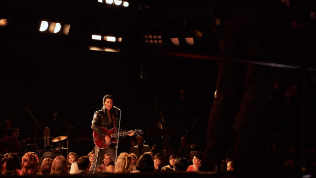 Elvis Presley Austin Butler Performance Desktop Wallpaper