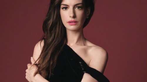 Elegant Portrait of Anne Hathaway Desktop Wallpaper