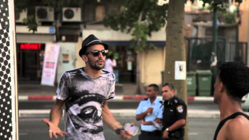 Man Arguing on City Street 4K Desktop Wallpaper