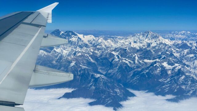 Aerial View of Mount Everest and Himalayan Mountains 4K Wallpaper