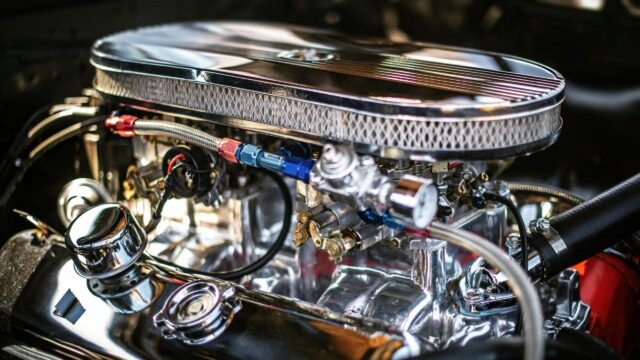 Close Up Chrome V8 Engine Muscle Car Details 4K Desktop Wallpaper