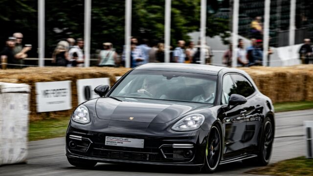 Black Porsche Panamera at Silverstone Circuit 4K Desktop Wallpaper