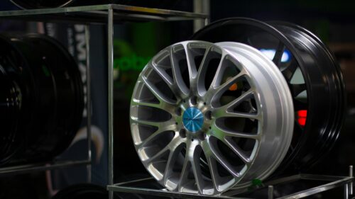 Shiny Silver Alloy Car Wheel Rims Close-Up 4K Wallpaper