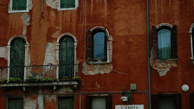 Weathered Terracotta Venetian Building Facade 4K Wallpaper