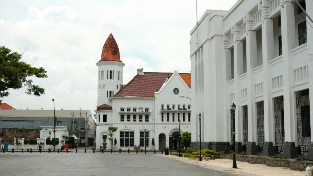 Dutch Colonial Architecture in Semarang Old Town Desktop Wallpaper