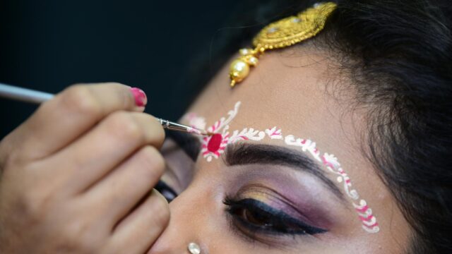 Bengali Bride Wedding Makeup Artistry Desktop Wallpaper