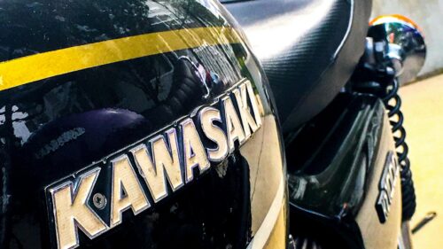 Classic Kawasaki Motorcycle Fuel Tank Emblem Detail 4K Desktop Wallpaper