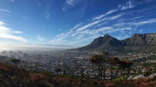 Breathtaking Cape Town Cityscape and Table Mountain 4K Wallpaper