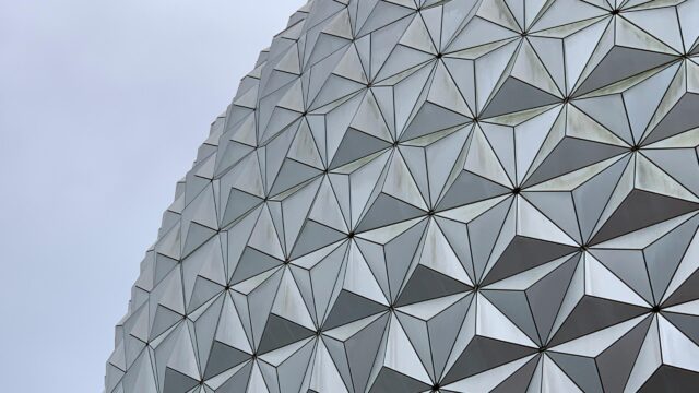 Futuristic Geometric Architecture Abstract 4K Desktop Wallpaper