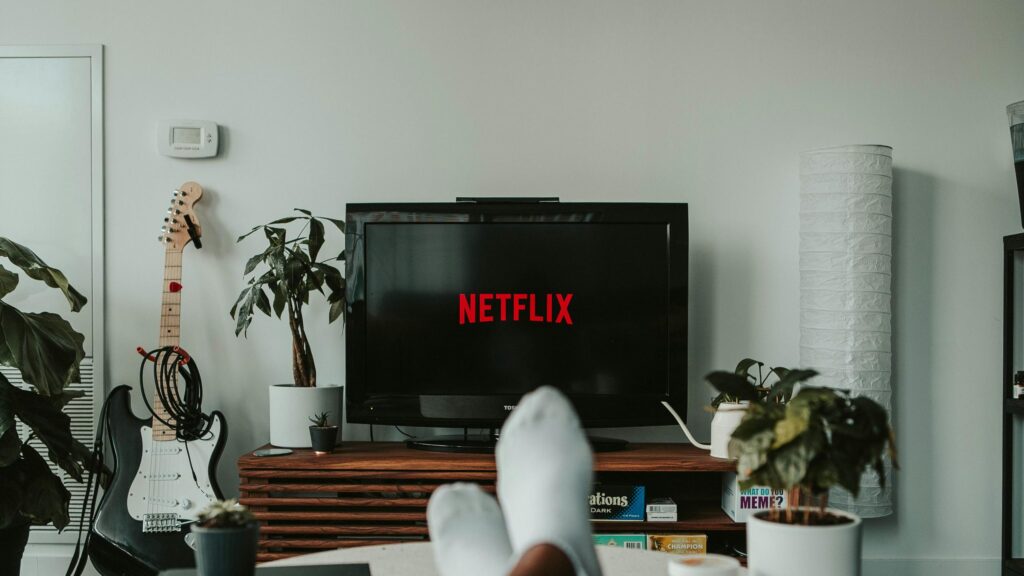 Cozy Living Room Netflix Movie Night Desktop Wallpaper