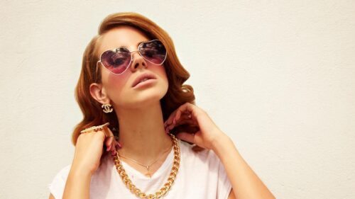 Lana Del Rey Wearing Heart Shaped Sunglasses Aesthetic 4K PC Wallpaper